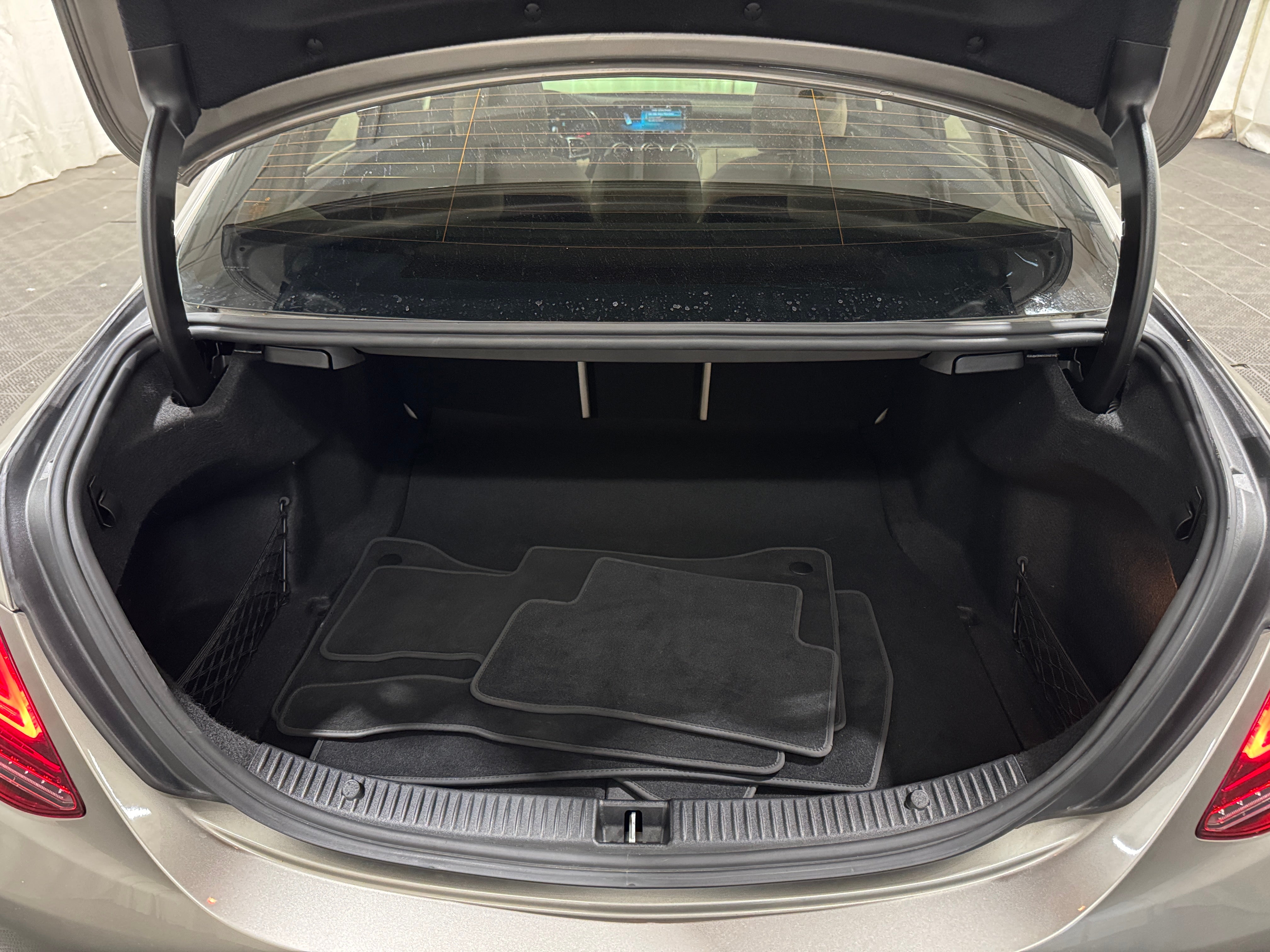 mercedes-benz c-class sedan 2019 WDDWF8DB3KR516022 image